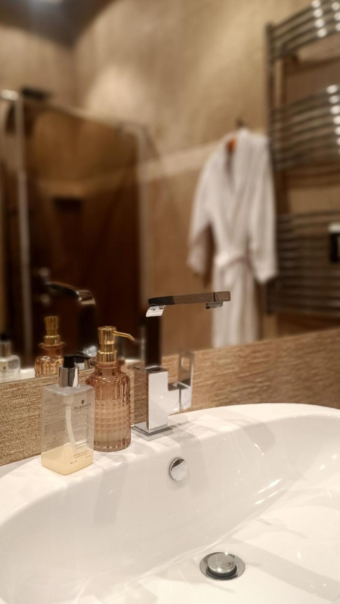 Luxury Room Well Located Częstochowa Екстериор снимка